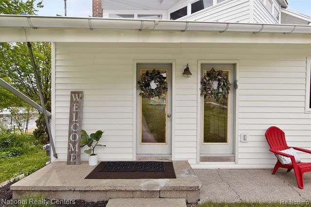 11505 Sunset Boulevard, Pinckney, MI 48169