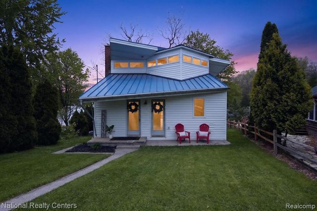 11505 Sunset Boulevard, Pinckney, MI 48169