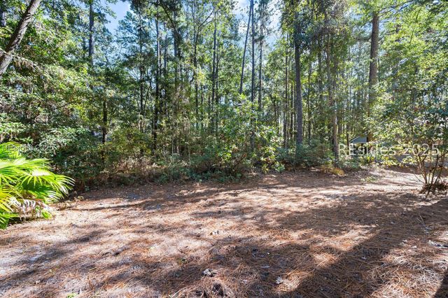 19 Fernwood Trl, Hilton Head Island, SC 29926