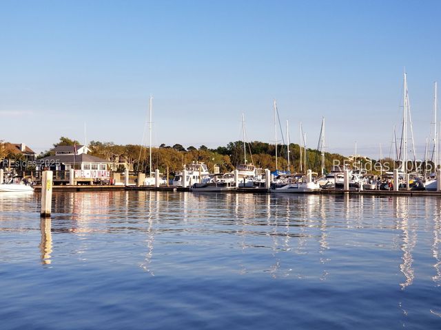 19 Fernwood Trl, Hilton Head Island, SC 29926