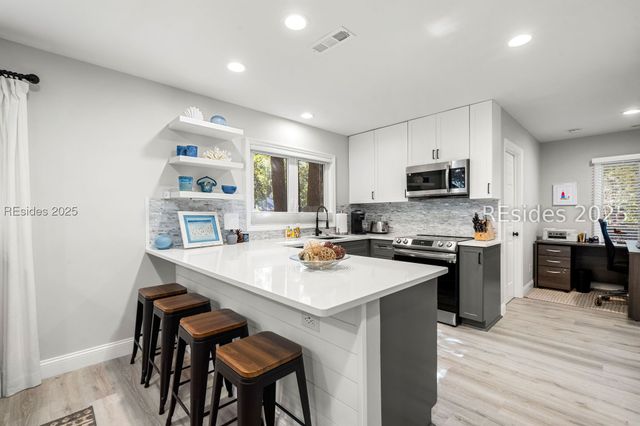 19 Fernwood Trl, Hilton Head Island, SC 29926