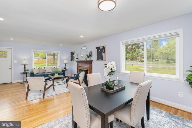 6122 YELLOWSTONE DR, Alexandria, VA 22312