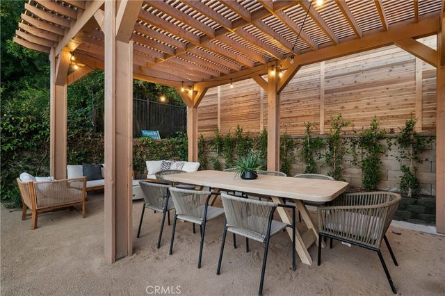 4200 Toland, Los Angeles, CA 90065