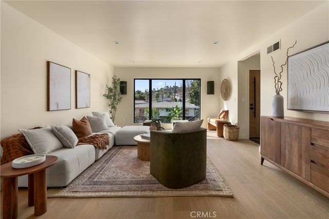 4200 Toland, Los Angeles, CA 90065