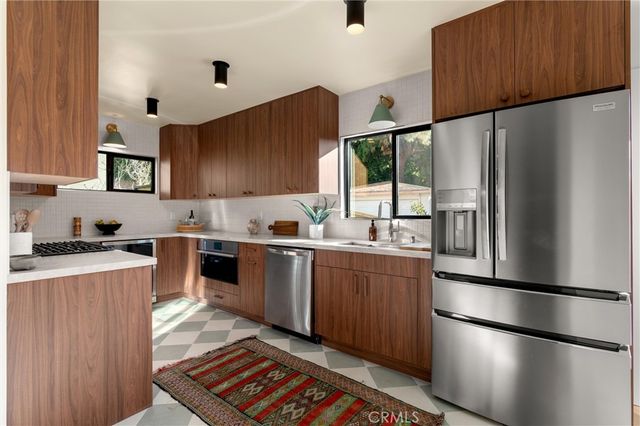 4200 Toland, Los Angeles, CA 90065