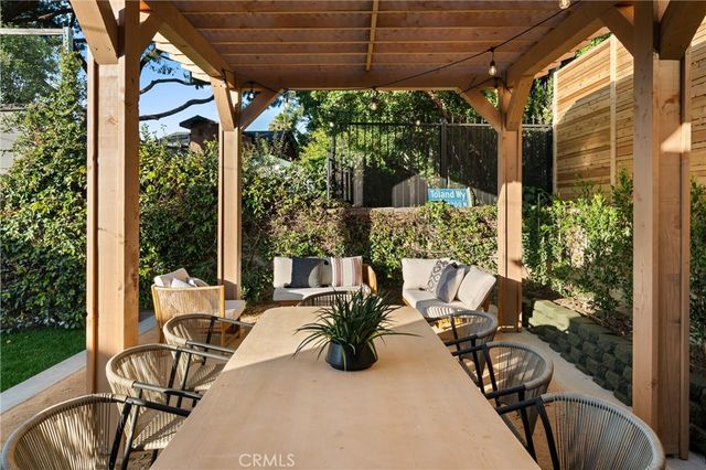 4200 Toland, Los Angeles, CA 90065