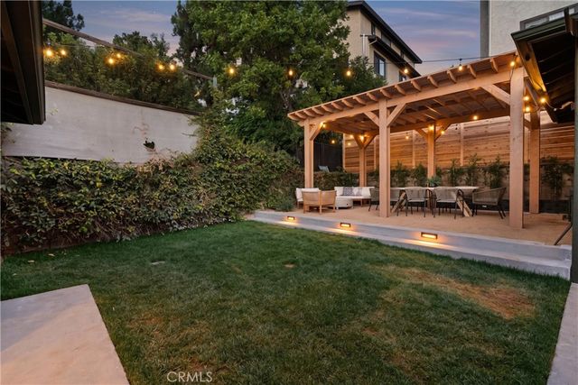 4200 Toland, Los Angeles, CA 90065