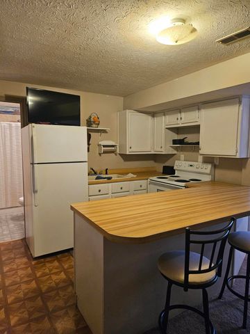 4 Woodbury Lane, Alexandria, KY 41001