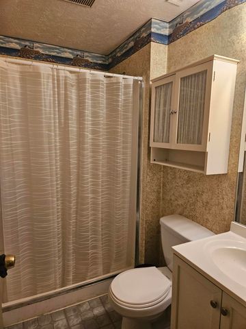 4 Woodbury Lane, Alexandria, KY 41001