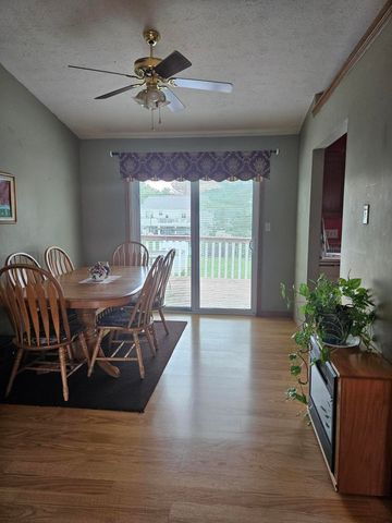 4 Woodbury Lane, Alexandria, KY 41001