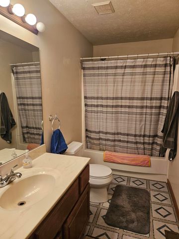 4 Woodbury Lane, Alexandria, KY 41001