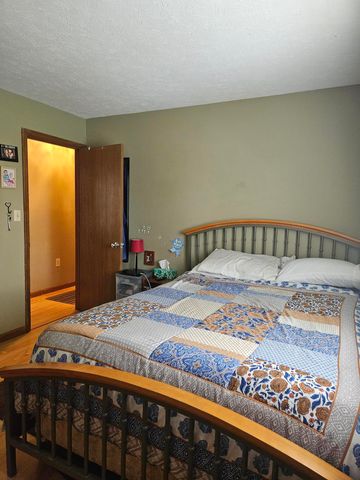 4 Woodbury Lane, Alexandria, KY 41001