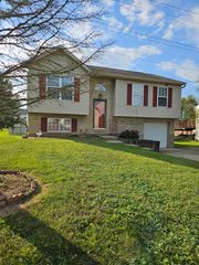 4 Woodbury Lane, Alexandria, KY 41001