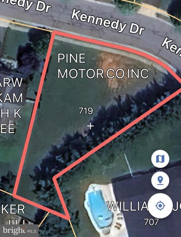 719 KENNEDY DR, Winchester, VA 22601