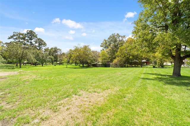 309 N 2nd Street, Livingston, TX 77351
