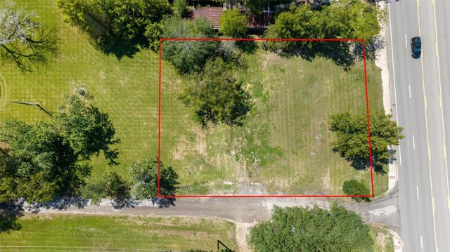 309 N 2nd Street, Livingston, TX 77351