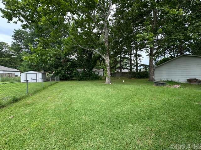1208 S Center St, Lonoke, AR 72086