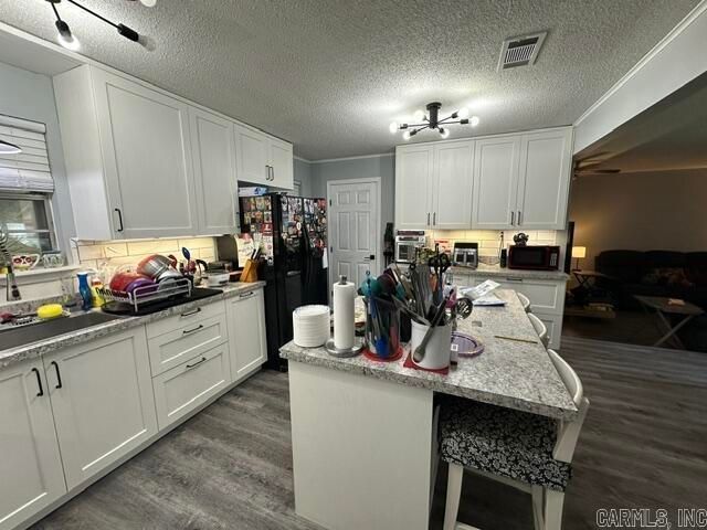 1208 S Center St, Lonoke, AR 72086