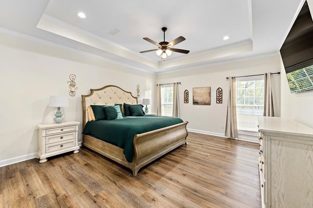 303 White Oak Dr, New Brockton, AL 36351