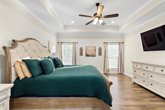 303 White Oak Dr, New Brockton, AL 36351