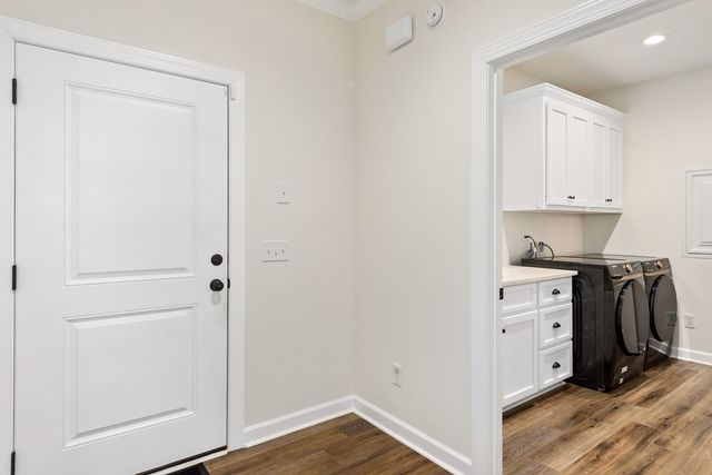 303 White Oak Dr, New Brockton, AL 36351