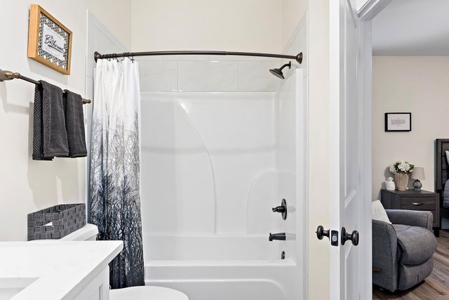 303 White Oak Dr, New Brockton, AL 36351