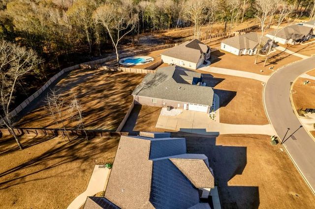 303 White Oak Dr, New Brockton, AL 36351