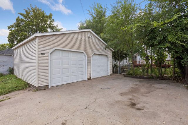 4606 Bryant Avenue N, Minneapolis, MN 55412