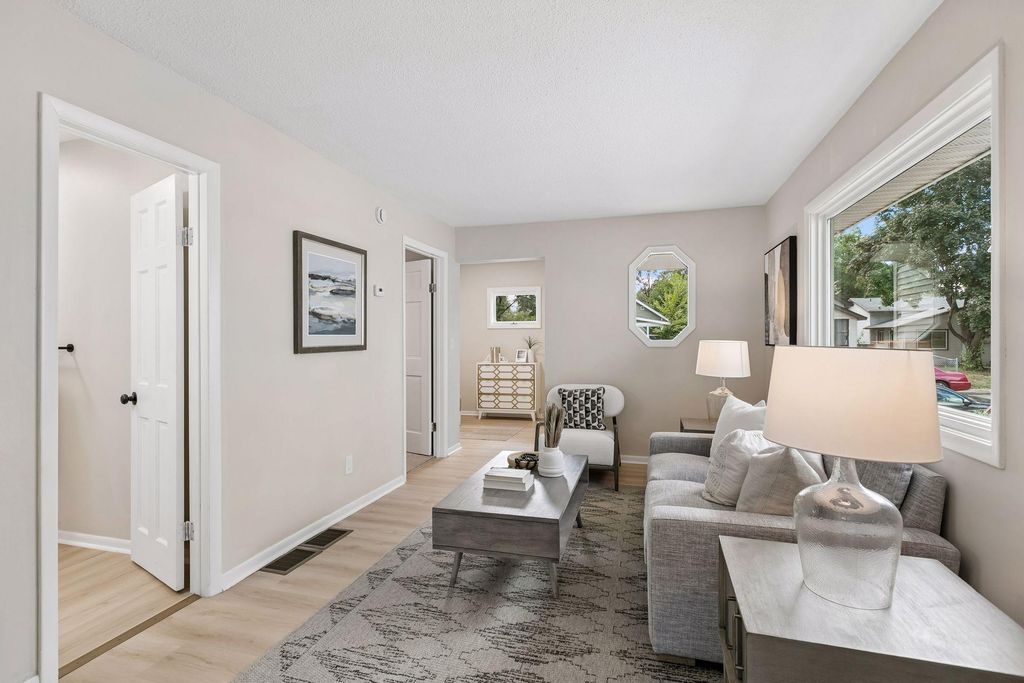 4606 Bryant Avenue N, Minneapolis, MN 55412 — photo 3