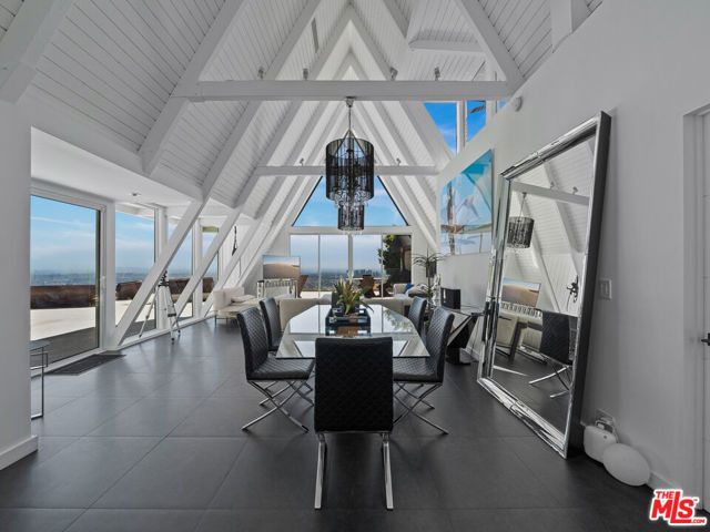 8460 Cole Crest Drive, Los Angeles, CA 90046