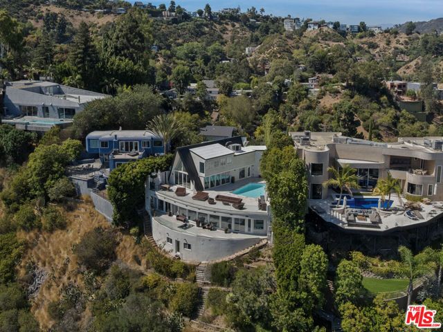 8460 Cole Crest Drive, Los Angeles, CA 90046