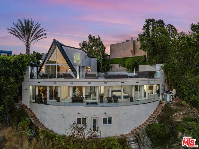 8460 Cole Crest Drive, Los Angeles, CA 90046