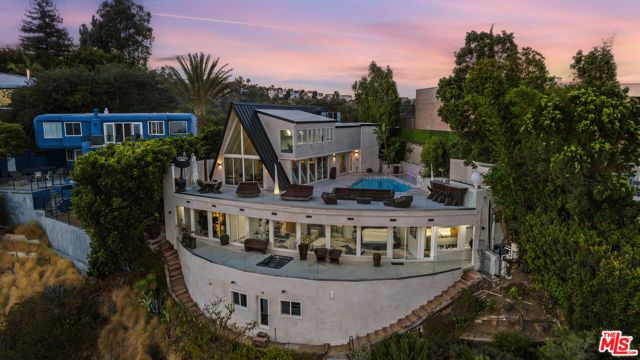 8460 Cole Crest Drive, Los Angeles, CA 90046