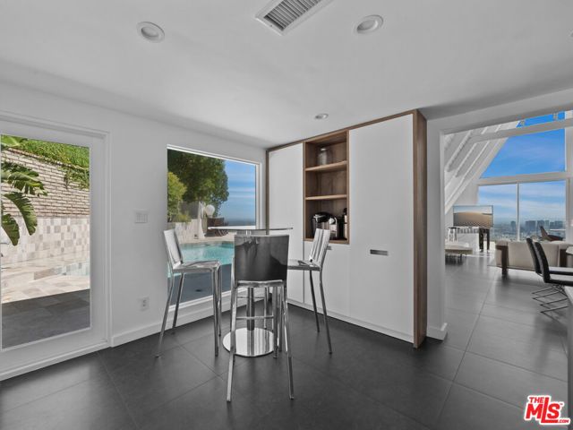 8460 Cole Crest Drive, Los Angeles, CA 90046