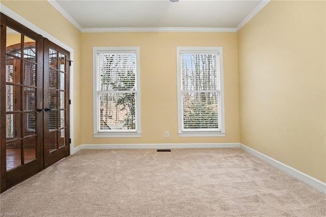 4413 Hunters Run Drive, Clemmons, NC 27012