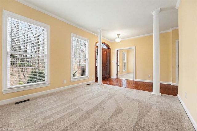 4413 Hunters Run Drive, Clemmons, NC 27012