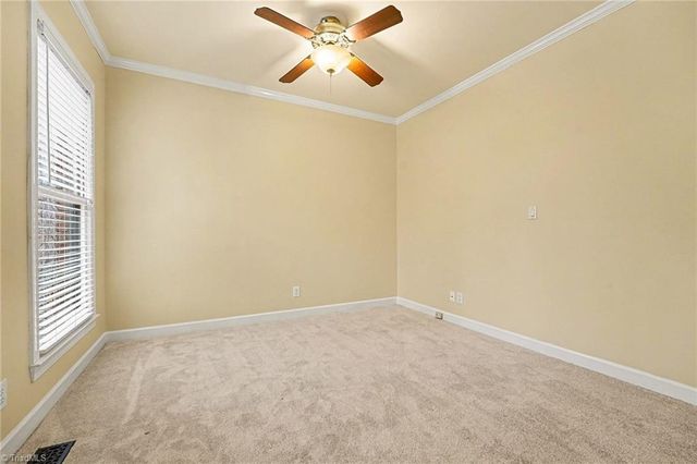 4413 Hunters Run Drive, Clemmons, NC 27012