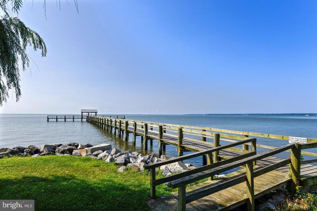 Image 9 of property listing at 5611 BATTEE DR, Churchton, MD 20733
