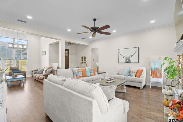 222 SUNNYS HALO BLVD, Bullard, TX 75757