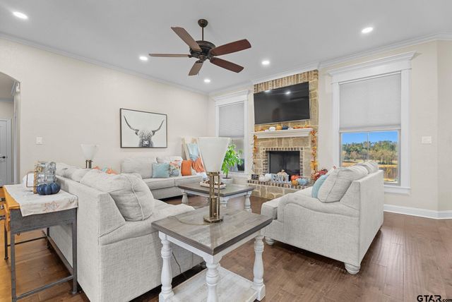 222 SUNNYS HALO BLVD, Bullard, TX 75757