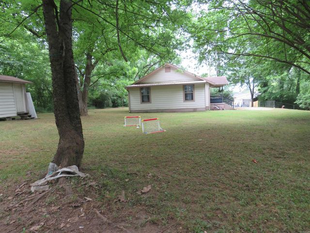 403 W Walnut Street, Benton, AR 72015