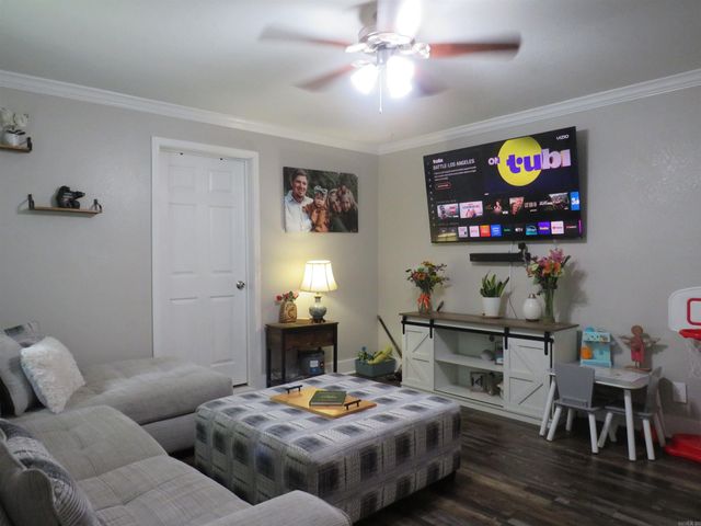 403 W Walnut Street, Benton, AR 72015