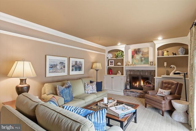 29 HANCE BLVD, Freehold, NJ 07728