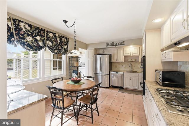 29 HANCE BLVD, Freehold, NJ 07728