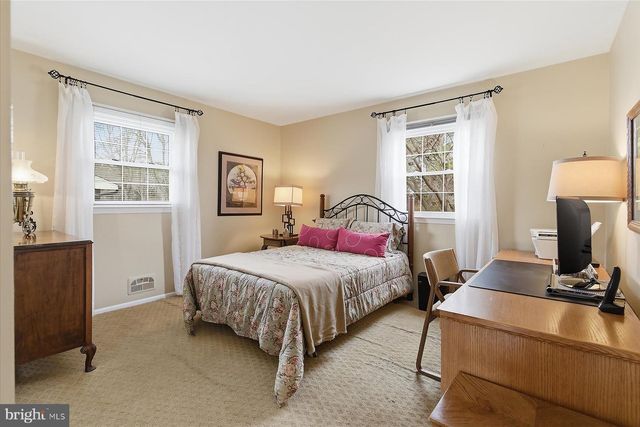 29 HANCE BLVD, Freehold, NJ 07728