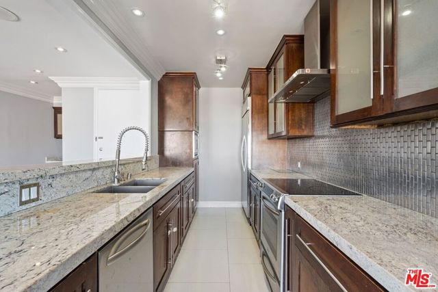 1115 S Elm Drive 513, Los Angeles, CA 90035