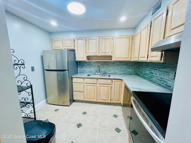 2700 N Highway A1a 13-102, Indialantic, FL 32903