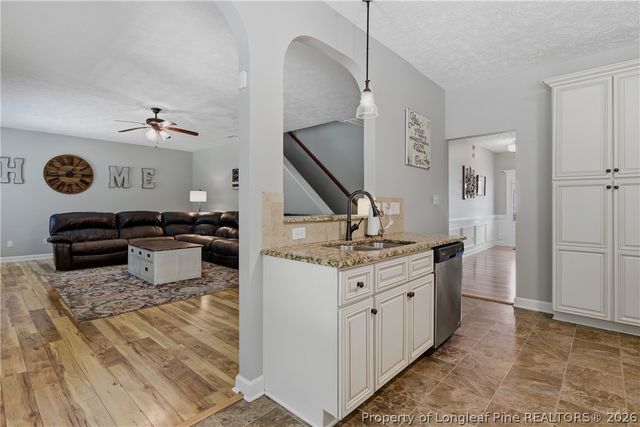 4308 Raccoon Path, Fayetteville, NC 28312