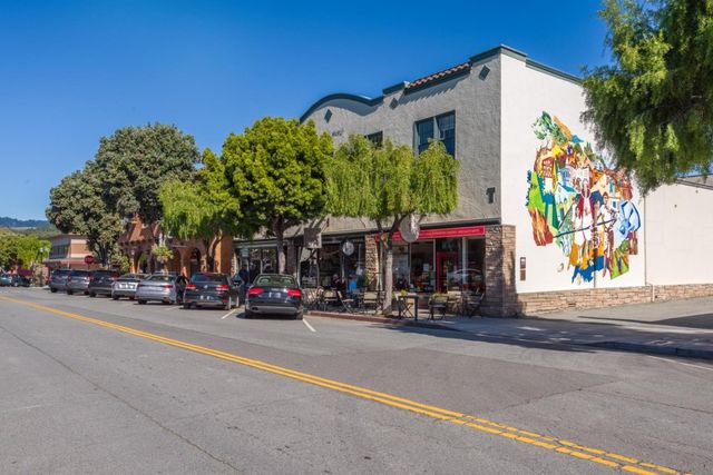 1029 Suzanne Court, Half Moon Bay, CA 94019
