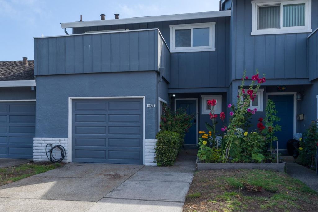1029 Suzanne Court, Half Moon Bay, CA 94019